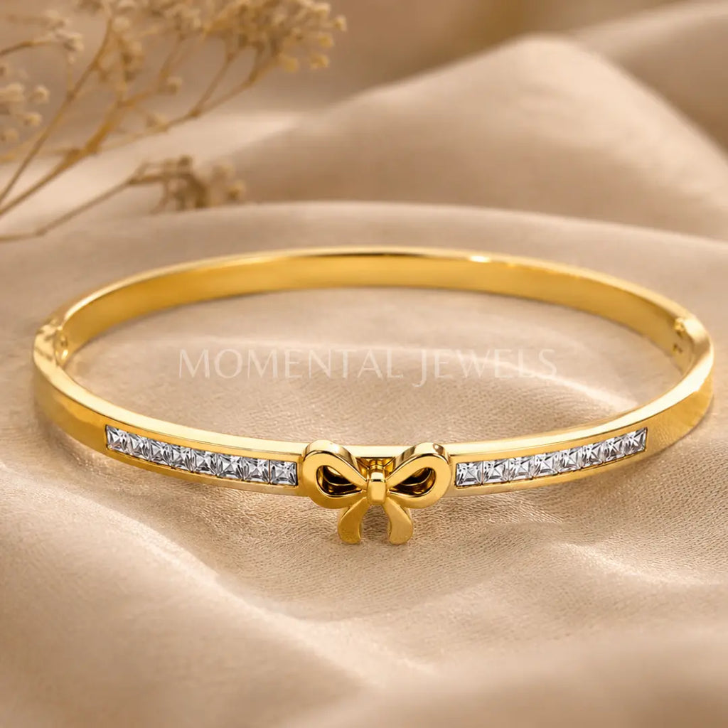 Bow Bangle