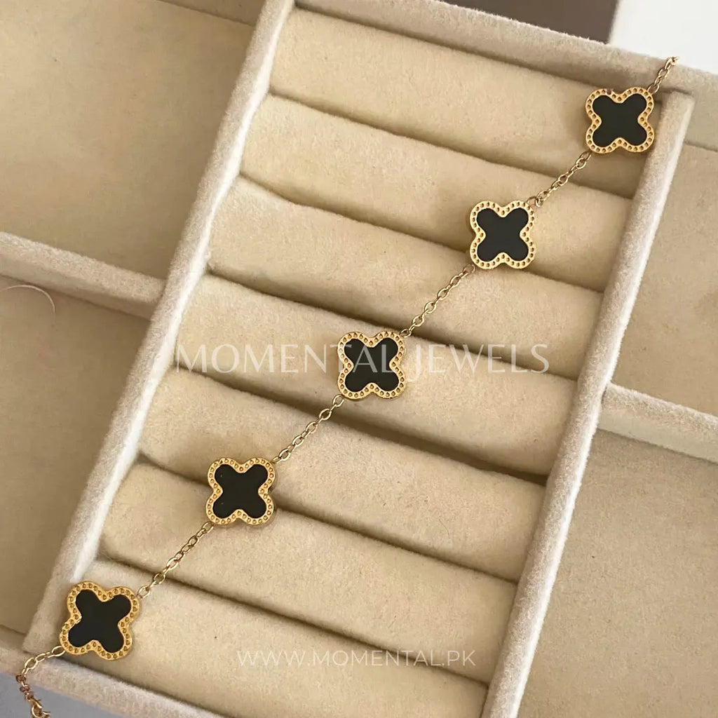 Double Sided Clover
