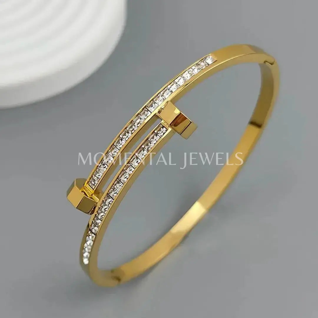 Luxury Nail Cuff
