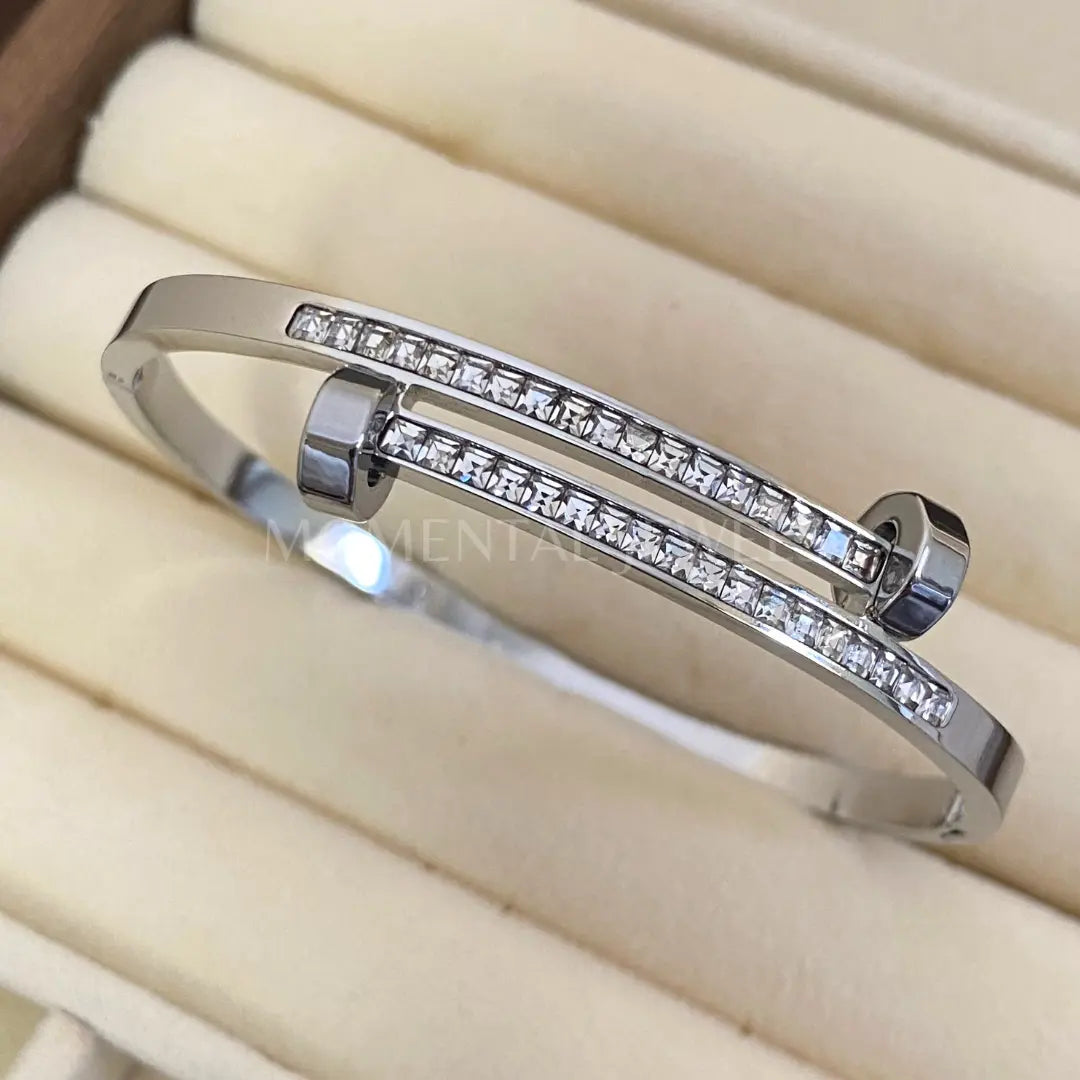 Luxury Silver Nail Cuff