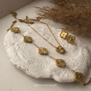 Golden Clover Set