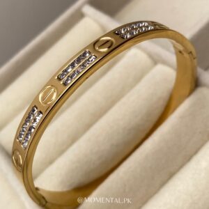 solid-zarcon-handcuff-closeup